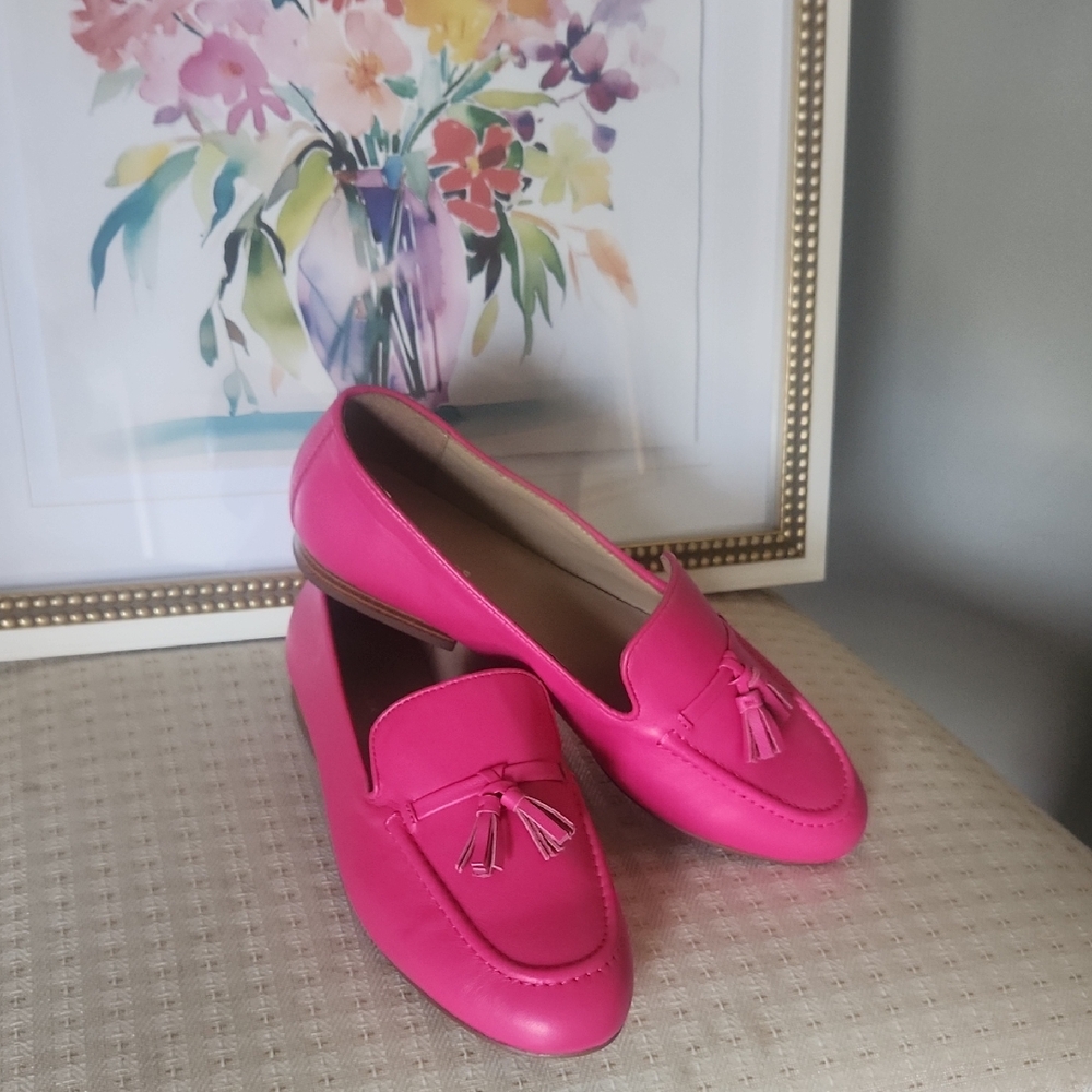 Ann Taylor Pink Tassel Loafers Size 8 NWOT